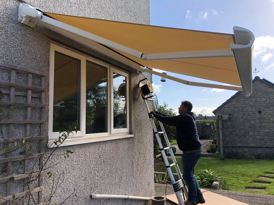 GS Blinds and awnings 5 year guarantee on awnings